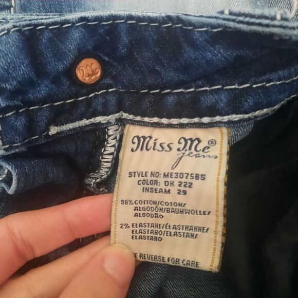 Miss Me Standard Bootcut Jeans Embellished Busted Knee Size 26 - Picture 8 of 8